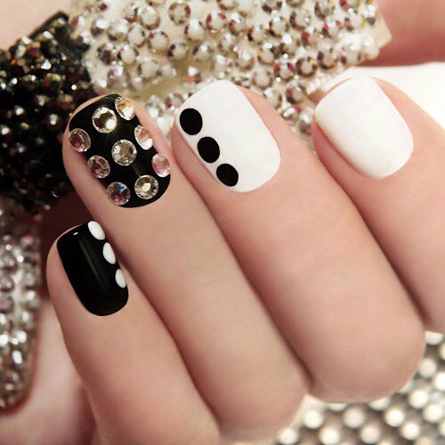 HAPPINESS NAILS & SPA - Spa Pedicure